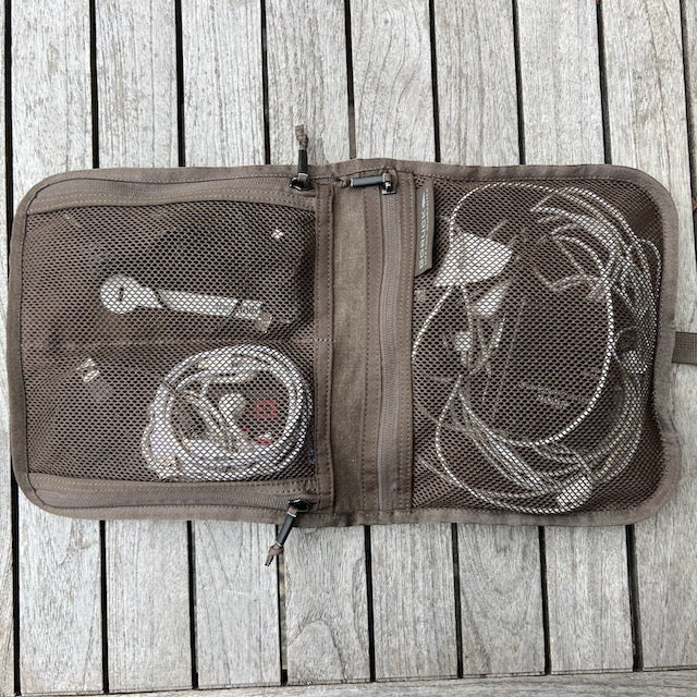 Wire Dopp - Waxed Canvas